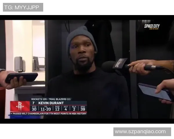 凯文杜兰特如何在NBA赛场上重塑自我与团队合作的传奇之路